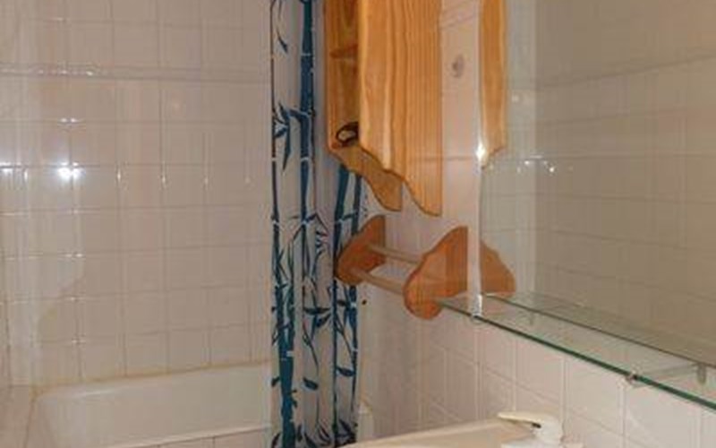 Appartement 6 personnes - Le Cheynet 2 n°20 Location Appartement 6 personnes - Le Cheynet 2 n°20 à CEILLAC