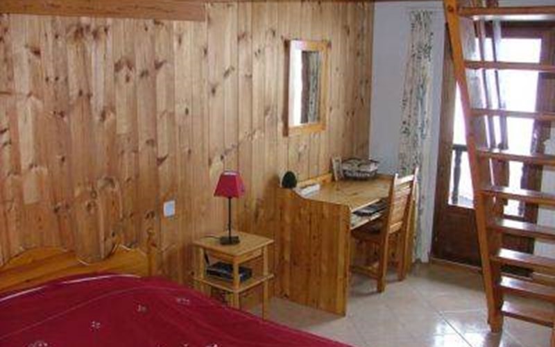 Appartement 8 personnes - le Cheynet 1 n°28 Location Appartement 8 personnes - le Cheynet 1 n°28 à CEILLAC