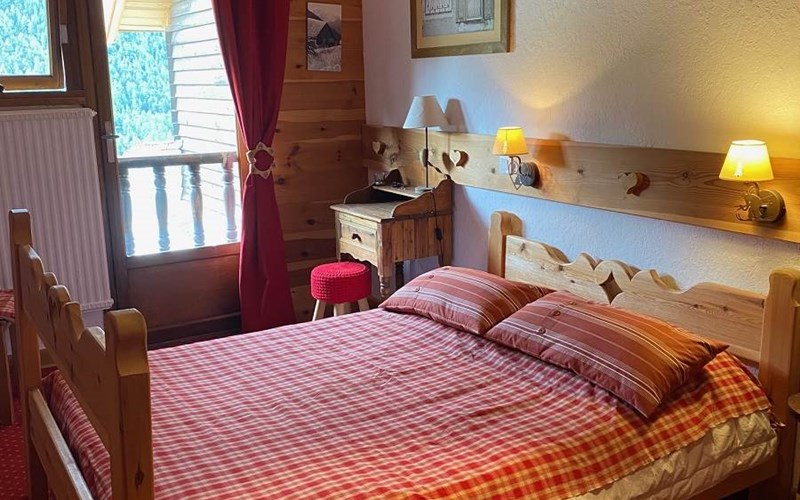 Appartement 8 personnes - Sci Les Fontines Cheynet 1 n° 38 Location Appartement 8 personnes - Sci Les Fontines Cheynet 1 n° 38 à CEILLAC