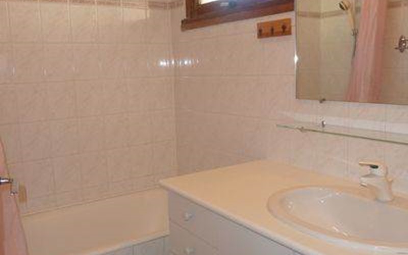 Studio 2 personnes - Le Cristillan n°7 Location Studio 2 personnes - Le Cristillan n°7 à CEILLAC