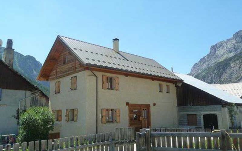 Maison individuelle 10 personnes - le Karibu Location Maison individuelle 10 personnes - le Karibu à CEILLAC