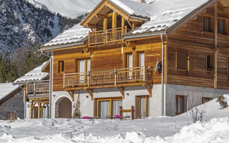 Chalet individuel 8 à 15 personnes - Chalet Bazan Location Chalet individuel 8 à 15 personnes - Chalet Bazan à ARVIEUX