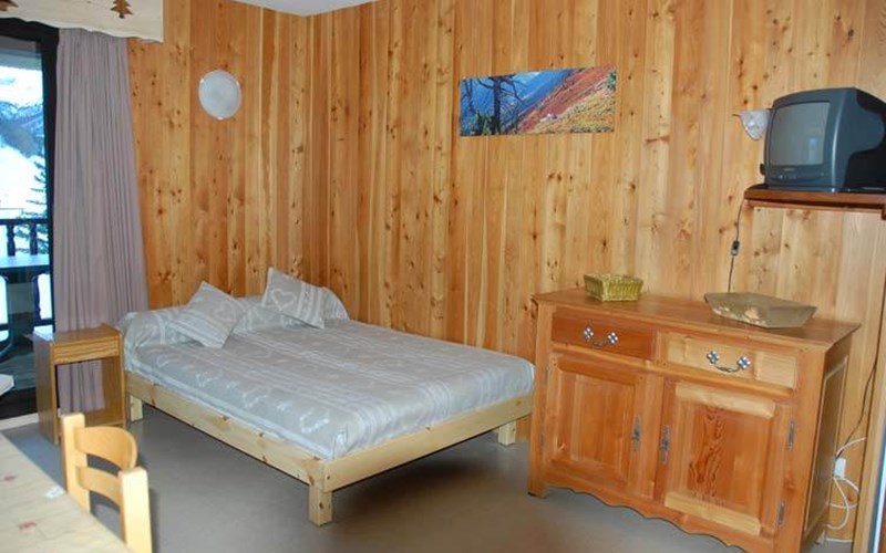 Studio 2 personnes - Le Cristillan n°6 Location Studio 2 personnes - Le Cristillan n°6 à CEILLAC