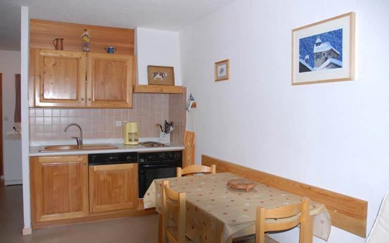 Studio 2 personnes - Le Cristillan n°6 Location Studio 2 personnes - Le Cristillan n°6 à CEILLAC