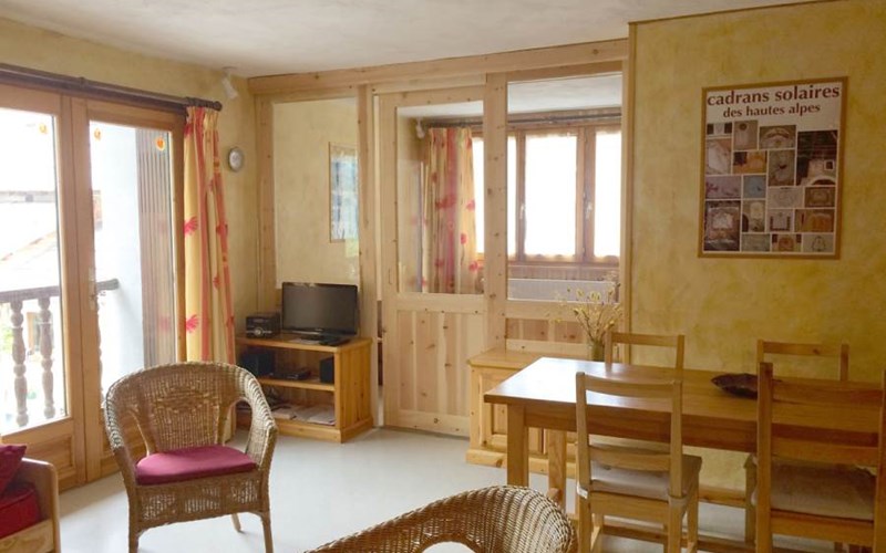 Appartement 4 personnes - Les Soldanelles Gentiane Location Appartement 4 personnes - Les Soldanelles Gentiane à ST VERAN