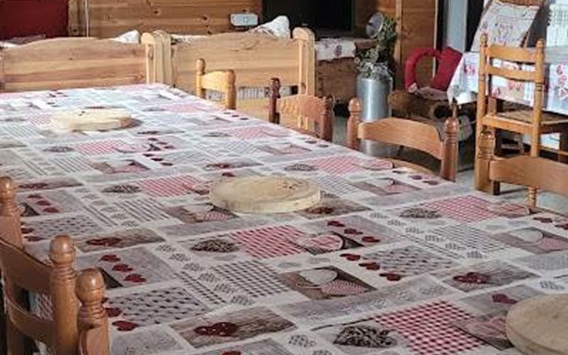 Chalet individuel 12 personnes - Aigue Agnelle Location Chalet individuel 12 personnes - Aigue Agnelle à MOLINES EN QUEYRAS