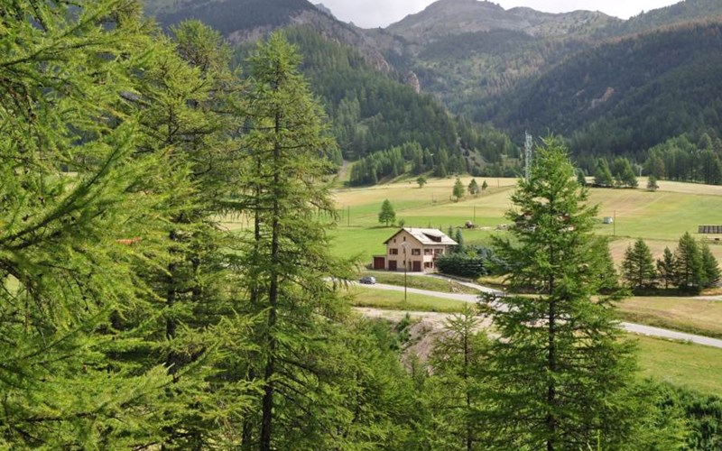 Appartement 6 personnes - Le Chaleureux Location Appartement 6 personnes - Le Chaleureux à ARVIEUX