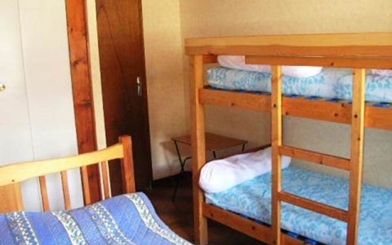 Appartement 5 personnes - Chalet L'Aouro Location Appartement 5 personnes - Chalet L'Aouro à CHATEAU VILLE VIEILLE