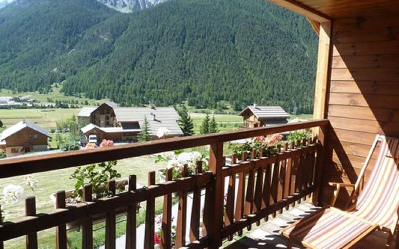 Appartement 7 personnes - Le Mélèze Location Appartement 7 personnes - Le Mélèze à CEILLAC