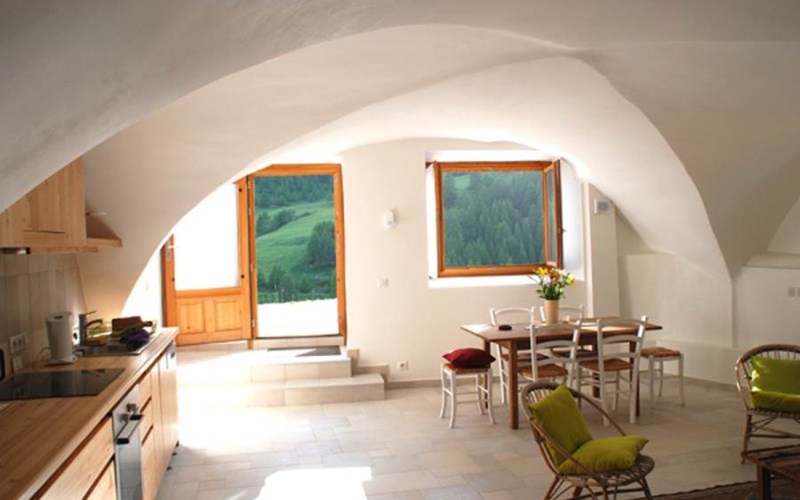 Appartement 4 personnes - Les Voûtes Location Appartement 4 personnes - Les Voûtes à CHATEAU VILLE VIEILLE