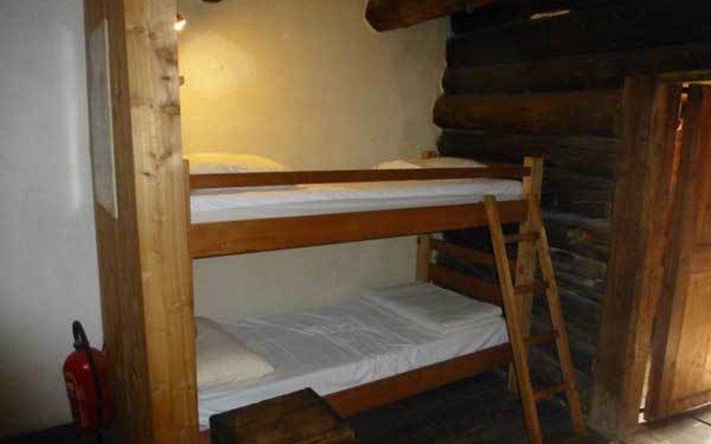 Appartement 6/12 personnes Location Appartement 6/12 personnes à ST VERAN