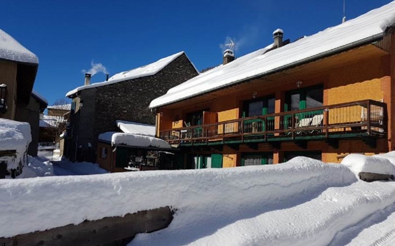 Appartement 5 personnes - Chez Jules Location Appartement 5 personnes - Chez Jules à AIGUILLES