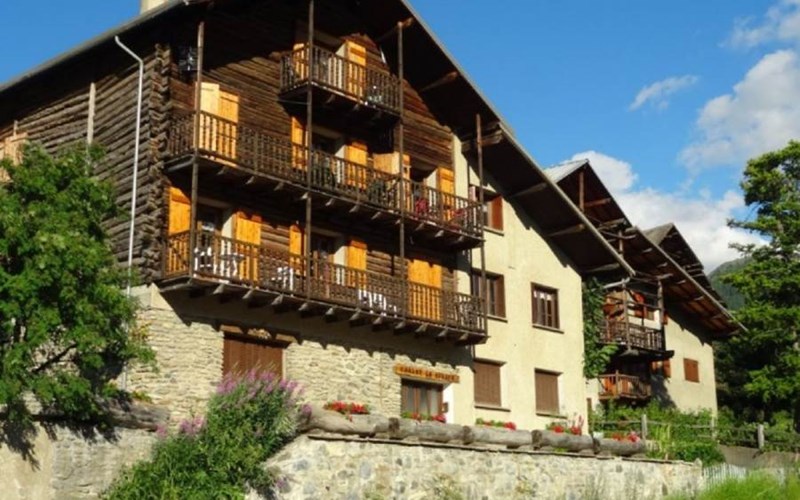 Appartement 5 personnes - Le Grenier Location Appartement 5 personnes - Le Grenier à MOLINES EN QUEYRAS