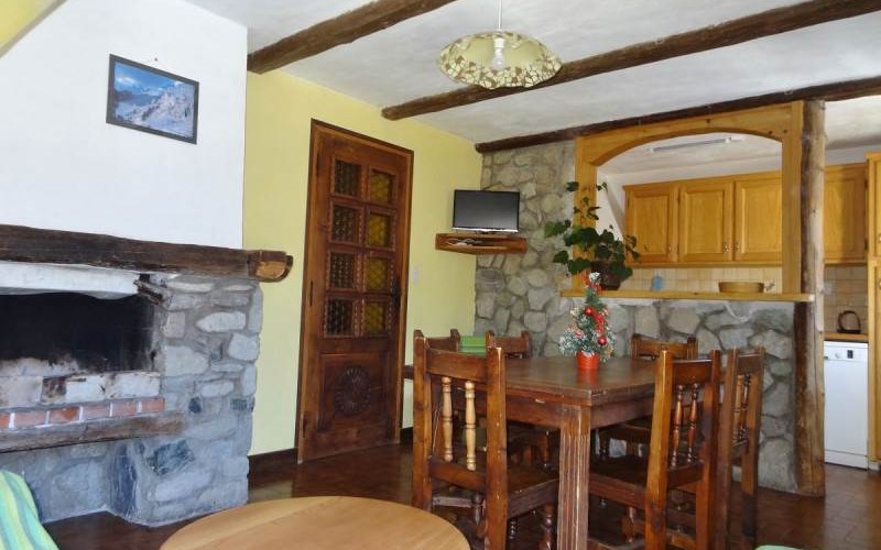 Appartement 4 personnes - Le Planchaï Location Appartement 4 personnes - Le Planchaï à MOLINES EN QUEYRAS