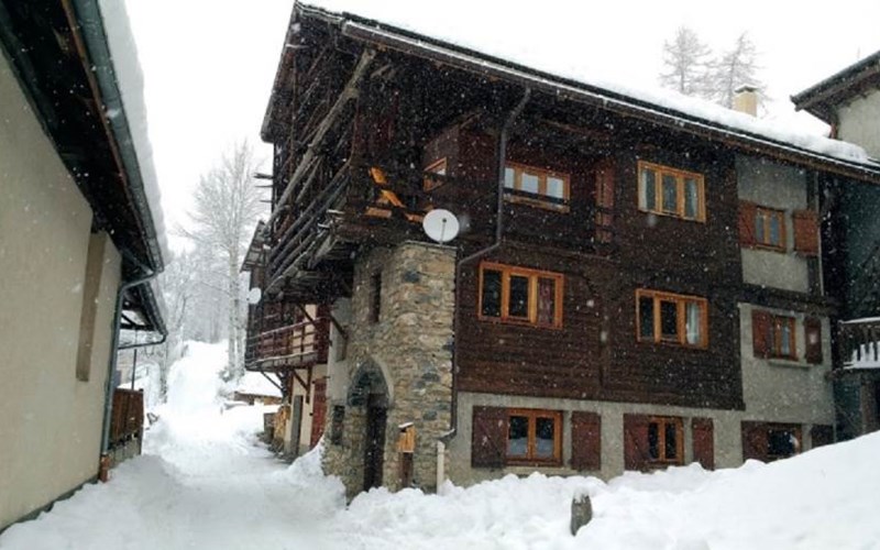 Chalet individuel 12 personnes Location Chalet individuel 12 personnes à MOLINES EN QUEYRAS