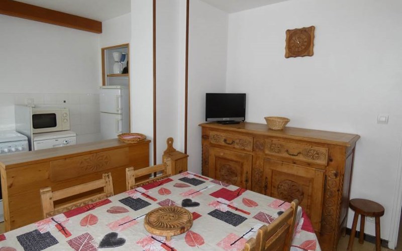 Appartement 5 personnes - Le Champas Location Appartement 5 personnes - Le Champas à CEILLAC