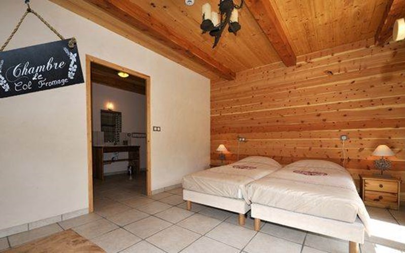 Chalet 15 personnes - Eco Gîte de L'Aigle Location Chalet 15 personnes - Eco Gîte de L'Aigle à CEILLAC