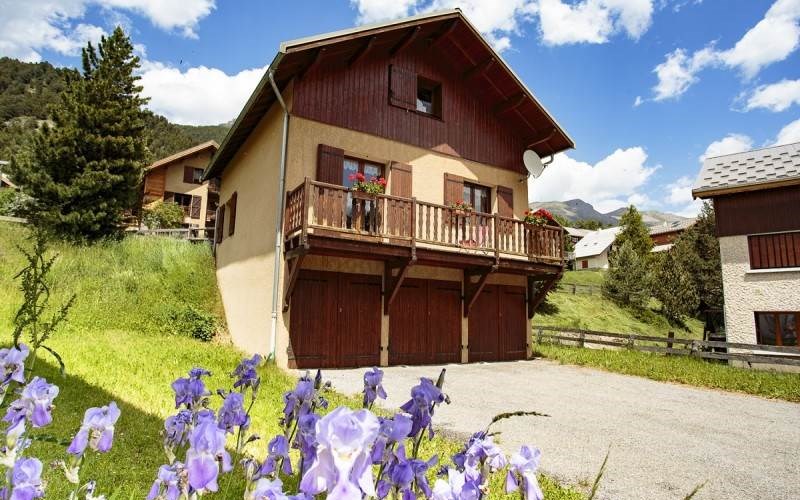 Chalet 6 personnes - Le Riou Vert Location Chalet 6 personnes - Le Riou Vert à CEILLAC