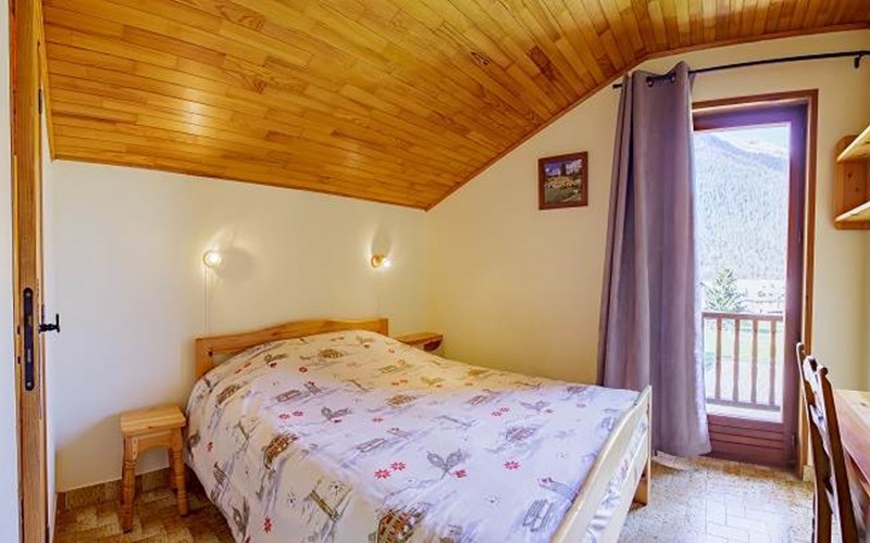 Appartement 8 personnes - L'Ecureuil Location Appartement 8 personnes - L'Ecureuil à CEILLAC