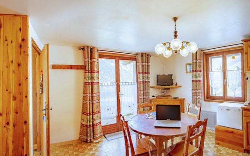 Appartement 4 personnes - Chalet Les Tourres Chamois Location Appartement 4 personnes - Chalet Les Tourres Chamois à CEILLAC