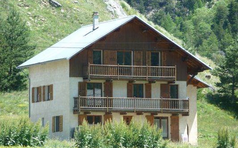 Appartement 4 personnes - Chalet Les Tourres Chamois Location Appartement 4 personnes - Chalet Les Tourres Chamois à CEILLAC