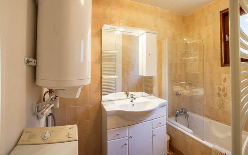 Appartement 4 personnes - Chalet Les Tourres Chamois Location Appartement 4 personnes - Chalet Les Tourres Chamois à CEILLAC