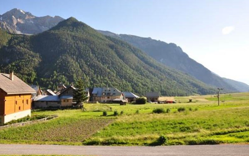 Appartement 8 personnes - Tétras Lyre Location Appartement 8 personnes - Tétras Lyre à CEILLAC