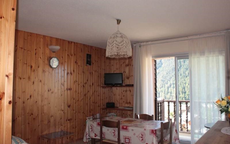 Appartement 4 personnes - Le Cheynet 2 n° 3 Location Appartement 4 personnes - Le Cheynet 2 n° 3 à CEILLAC