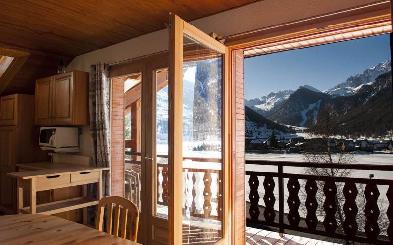 Appartement 2 personnes - Le Bouquetin Location Appartement 2 personnes - Le Bouquetin à CEILLAC