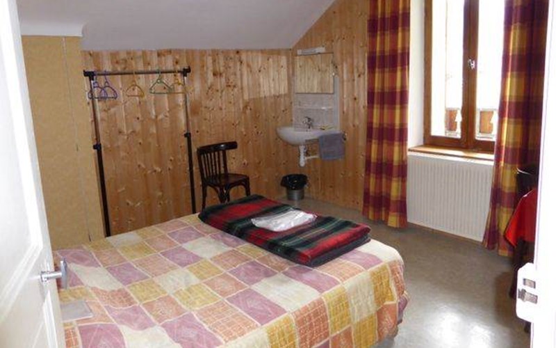 Appartement 4 personnes - Pervenche Location Appartement 4 personnes - Pervenche à CEILLAC