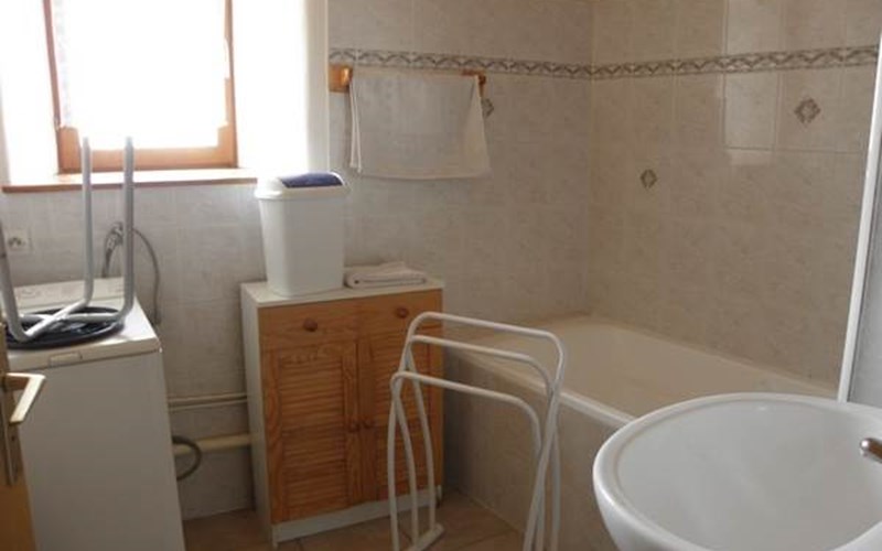 Appartement 4 personnes - n°2, 1er étage Location Appartement 4 personnes - n°2, 1er étage à ABRIES