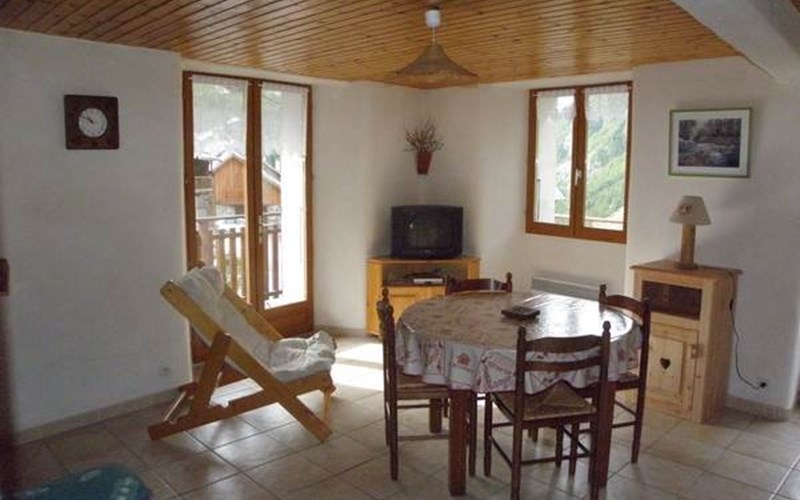 Appartement 4 personnes - n°2, 1er étage Location Appartement 4 personnes - n°2, 1er étage à ABRIES