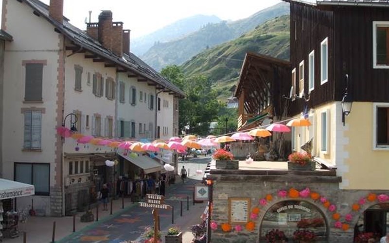 Maison 6 personnes Location Maison 6 personnes à ABRIES