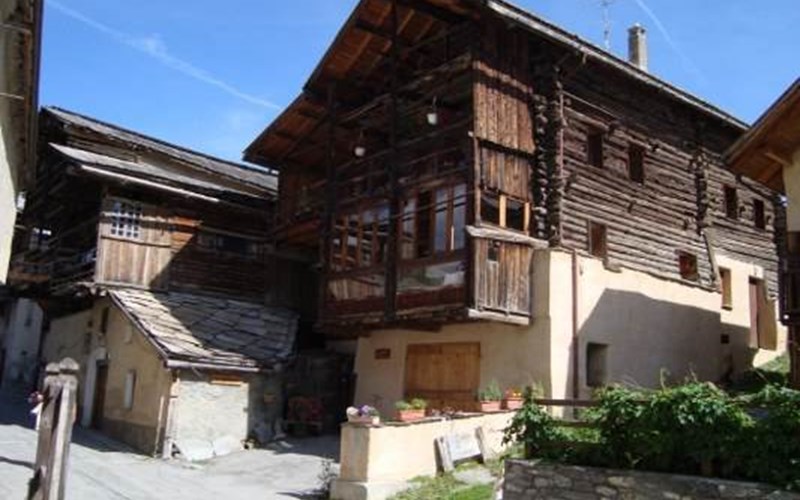 Appartement 4 personnes Location Appartement 4 personnes à ST VERAN