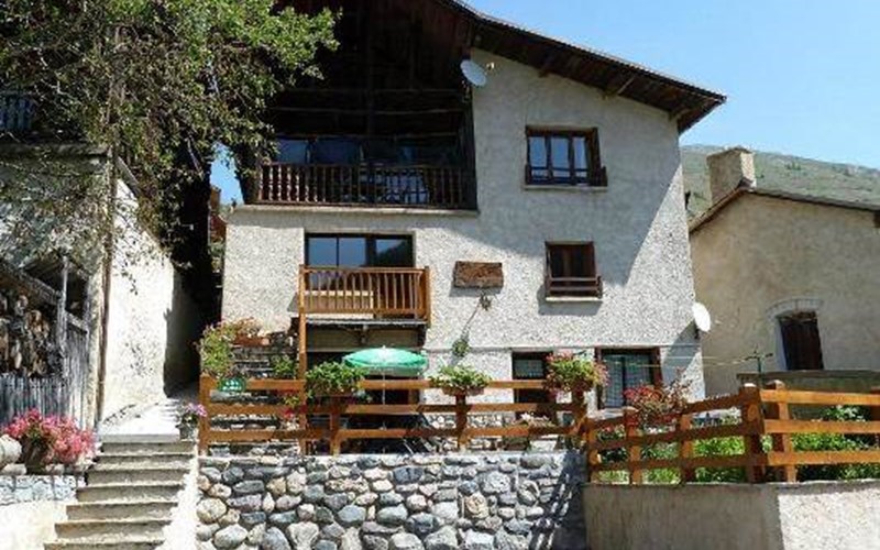 Appartement 5 personnes - 1er étage Location Appartement 5 personnes - 1er étage à MOLINES EN QUEYRAS