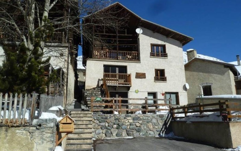 Appartement 5 personnes - 1er étage Location Appartement 5 personnes - 1er étage à MOLINES EN QUEYRAS