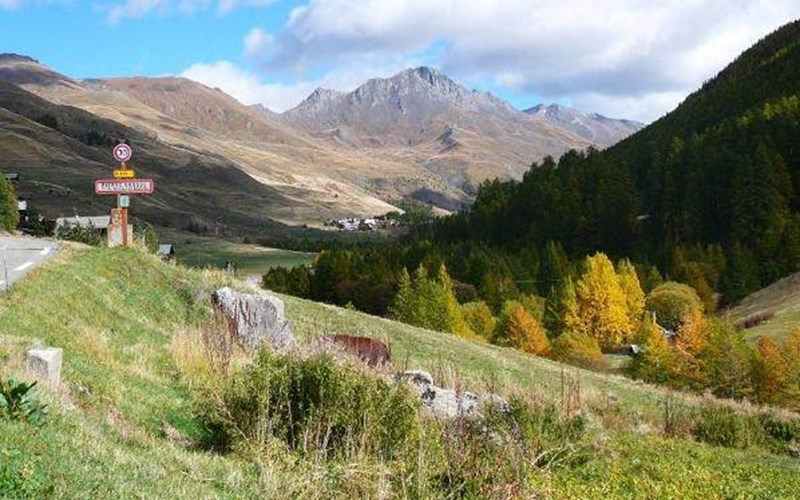 Appartement 5 personnes - 1er étage Location Appartement 5 personnes - 1er étage à MOLINES EN QUEYRAS