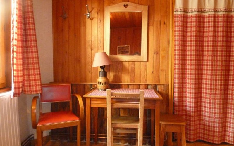 Appartement 5 personnes - Les Ancolies Location Appartement 5 personnes - Les Ancolies à MOLINES EN QUEYRAS