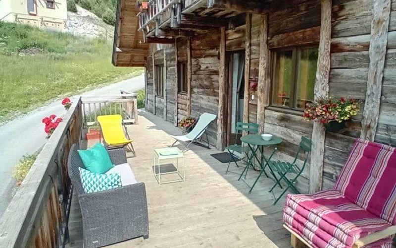 Appartement 4 personnes - Chalet de Souliers Location Appartement 4 personnes - Chalet de Souliers à CHATEAU VILLE VIEILLE