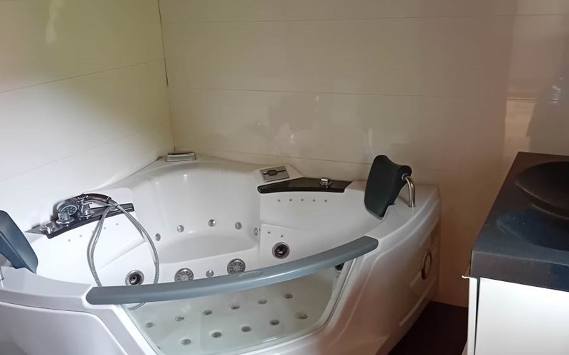 Appartement 4 personnes - Chalet de Souliers Location Appartement 4 personnes - Chalet de Souliers à CHATEAU VILLE VIEILLE