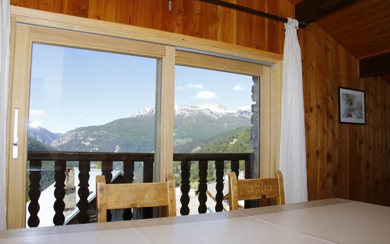 Appartement 6 personnes Location Appartement 6 personnes à CHATEAU VILLE VIEILLE