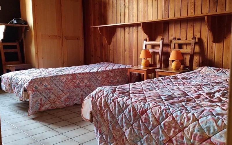 Appartement 5 personnes - Chalet les 4 saisons n° 6 Location Appartement 5 personnes - Chalet les 4 saisons n° 6 à MOLINES EN QUEYRAS