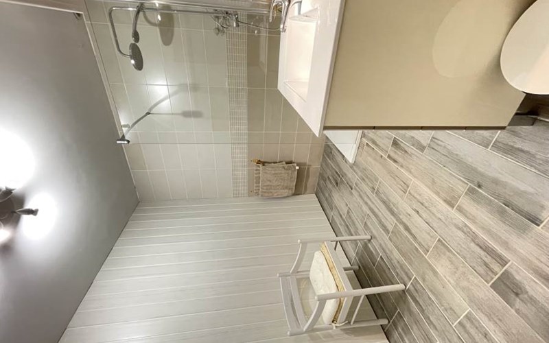 Appartement 4 pièces 8 personnes Bât Bonnaffoux Location Appartement 4 pièces 8 personnes Bât Bonnaffoux à RISOUL