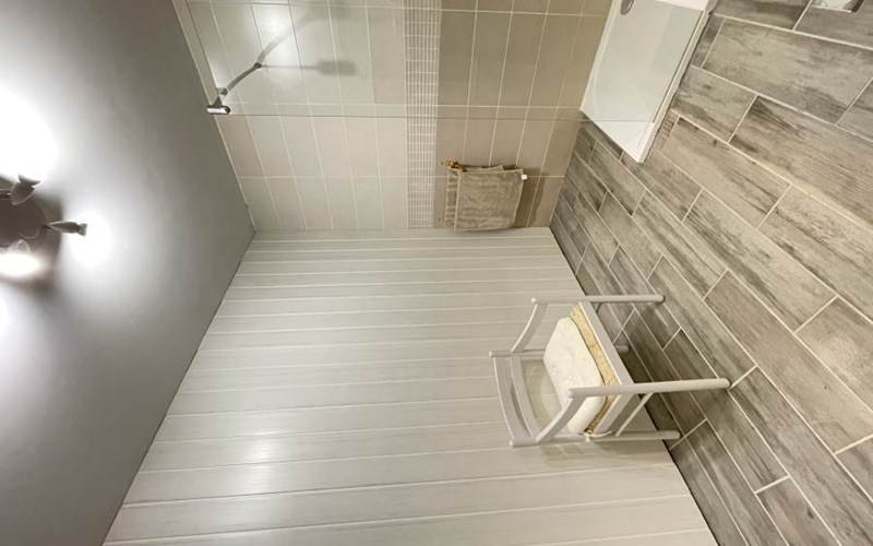 Appartement 4 pièces 8 personnes Bât Bonnaffoux Location Appartement 4 pièces 8 personnes Bât Bonnaffoux à RISOUL