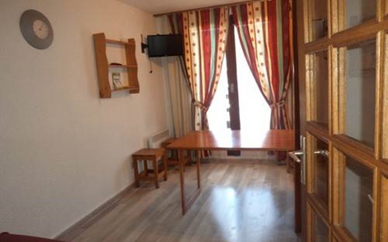 Studio cabine 4 personnes Florins 1 17 Location Studio cabine 4 personnes Florins 1 17 à RISOUL