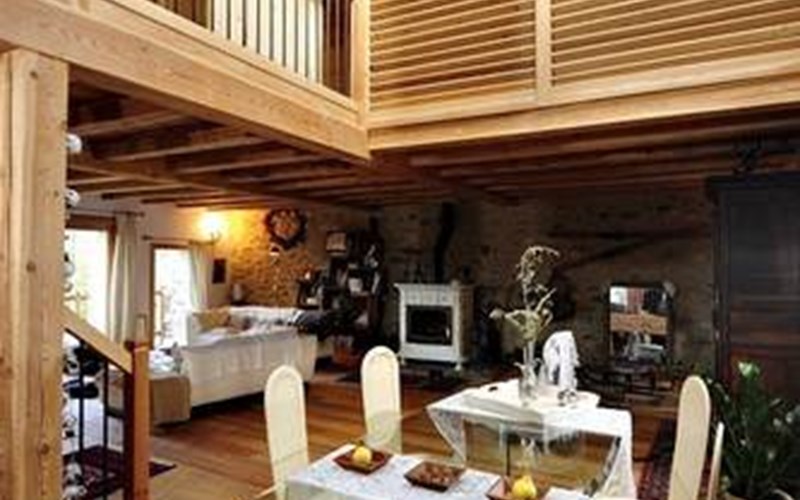 Loft 10 personnes dans chalet de luxe Location Loft 10 personnes dans chalet de luxe à RISOUL