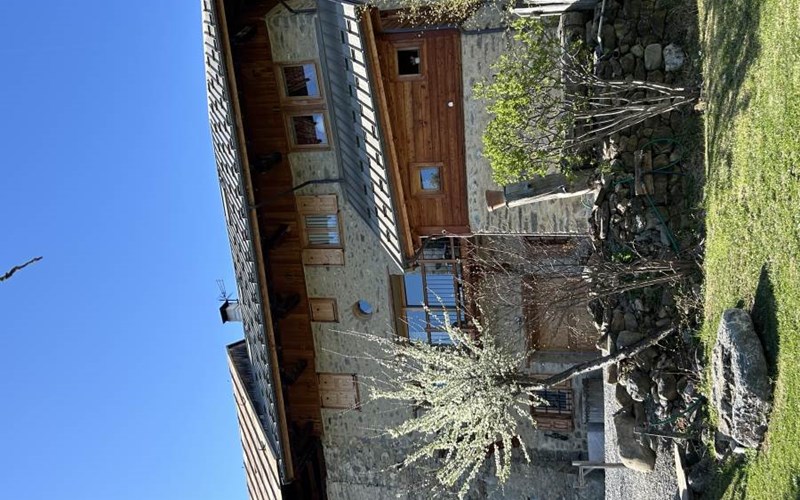 Loft 10 personnes dans chalet de luxe Location Loft 10 personnes dans chalet de luxe à RISOUL