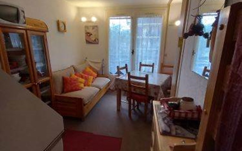 2 pièces 4 personnes Cristal B 007 ( 2 adultes et 2 enfants) Location 2 pièces 4 personnes Cristal B 007 ( 2 adultes et 2 enfants) à RISOUL