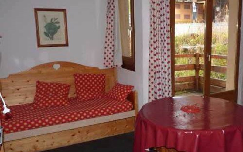 Studio 4 personnes Altair 00 Location Studio 4 personnes Altair 00 à RISOUL