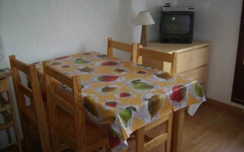 Mini studio 4 personnes Crêtes 203 Location Mini studio 4 personnes Crêtes 203 à RISOUL